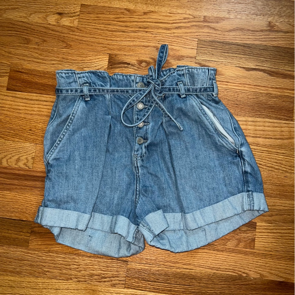 Hollister High Waisted Mom Paper Bag Jeans